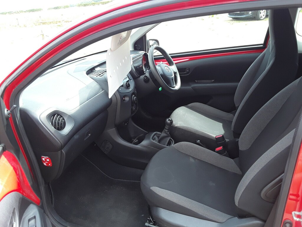 Toyota Aygo Aygo Black #13