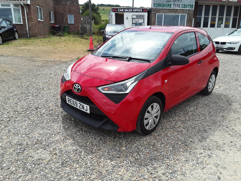 Toyota Aygo 1.0 Vvt-i X Red #3