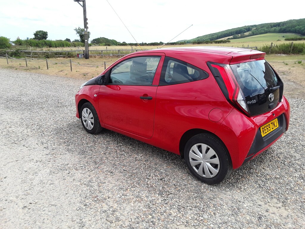 Toyota Aygo 1.0 Vvt-i X Red #5