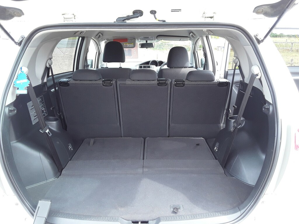 Toyota Verso 2.0 Icon D-4d 122 Bhp White #15