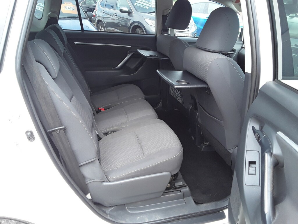 Toyota Verso 2.0 Icon D-4d 122 Bhp White #12