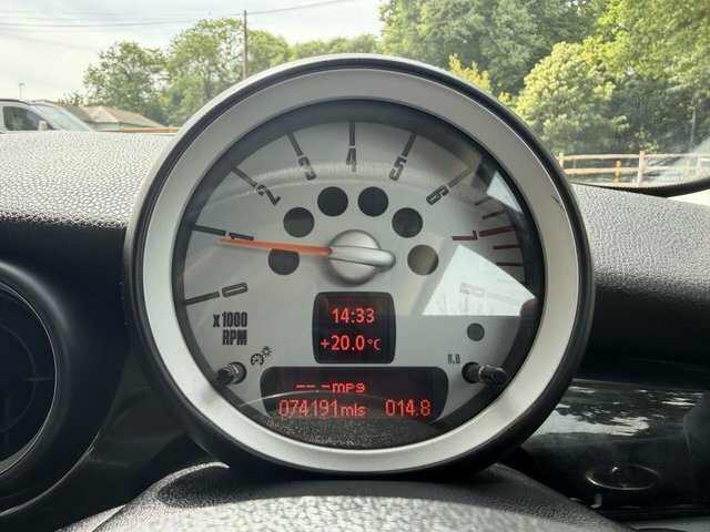 Mini Hatch Cooper 1.6 69,611 , 3 Owners , 2 Keys , Fsh Silver #14