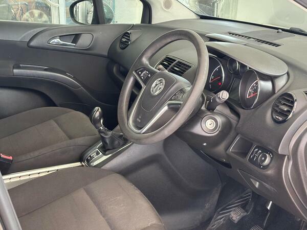Vauxhall Meriva Mpv Red #10