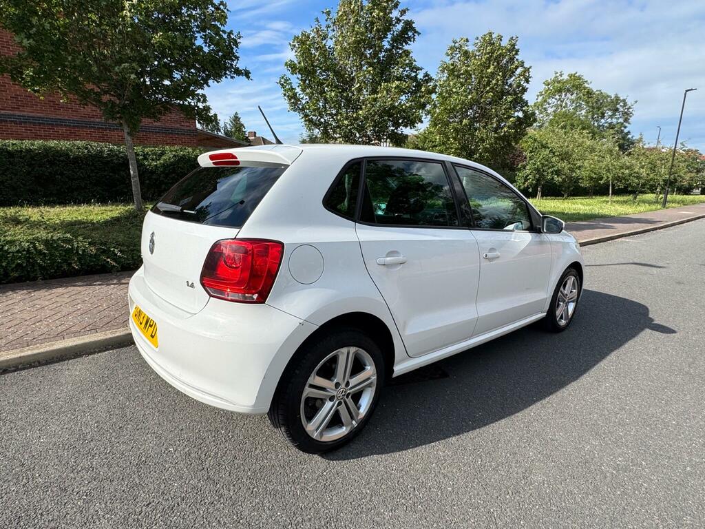 Volkswagen Polo Hatchback White #19