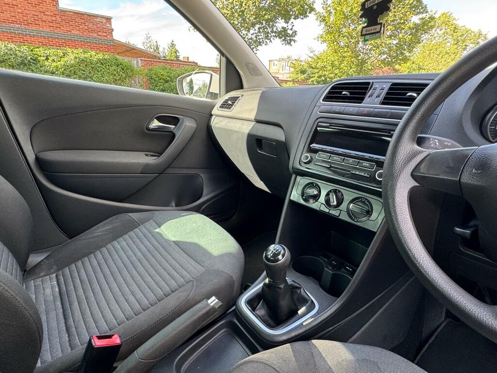 Volkswagen Polo Hatchback White #20