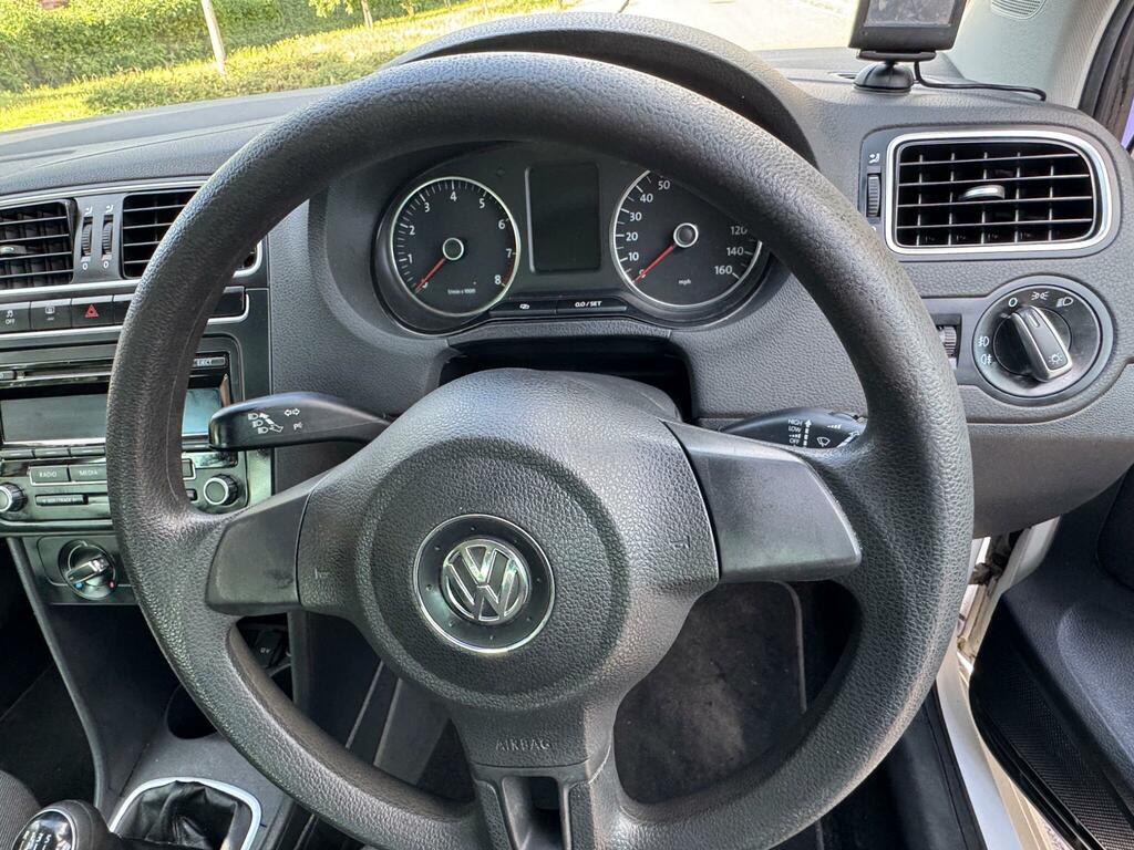 Volkswagen Polo Hatchback White #32