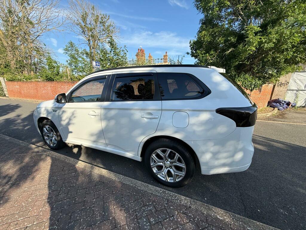 Mitsubishi Outlander Gx3h White #3