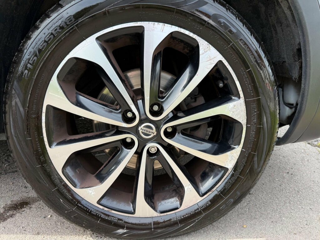 Nissan Qashqai N-tec Plus Black #31
