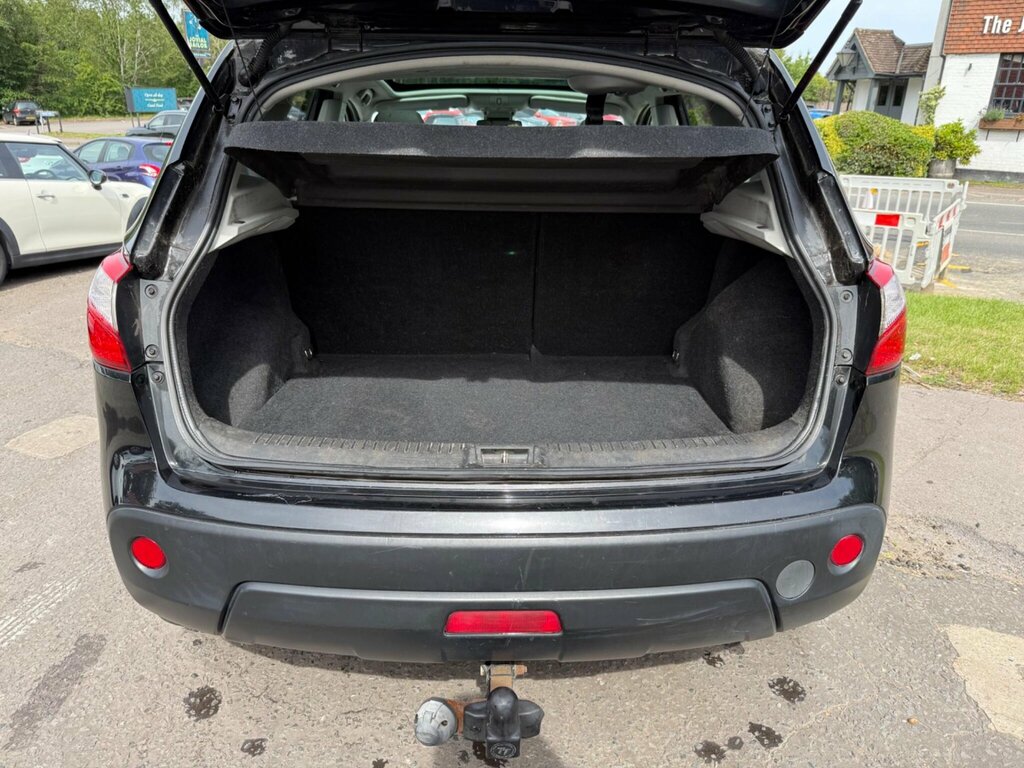 Nissan Qashqai N-tec Plus Black #37