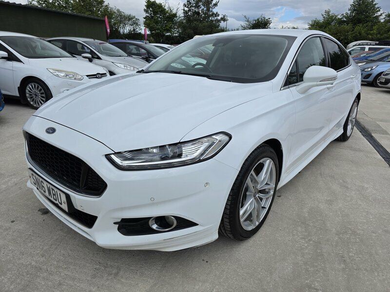 Ford Mondeo 2.0-Mondeo-titanium-tdci-5dr White #3