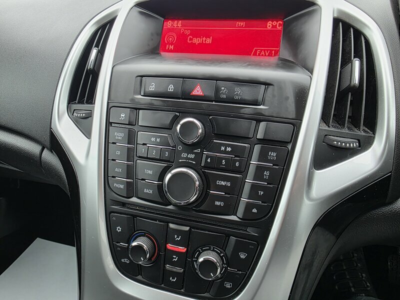 Vauxhall Astra Design Black #14