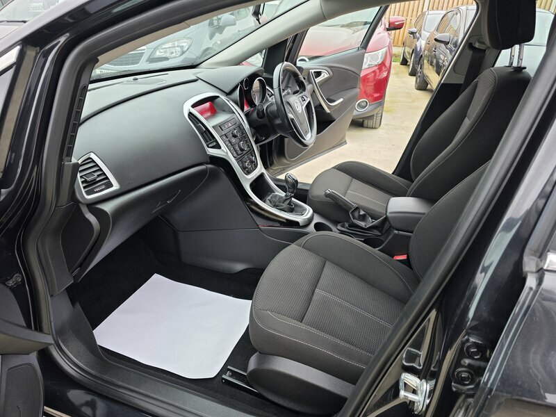 Vauxhall Astra Design Black #13