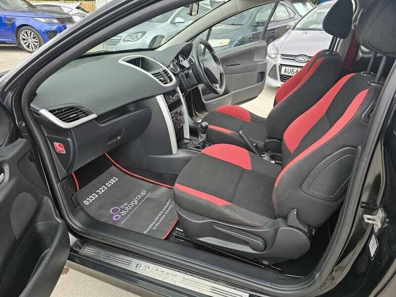 Peugeot 207 Hatchback Black #12
