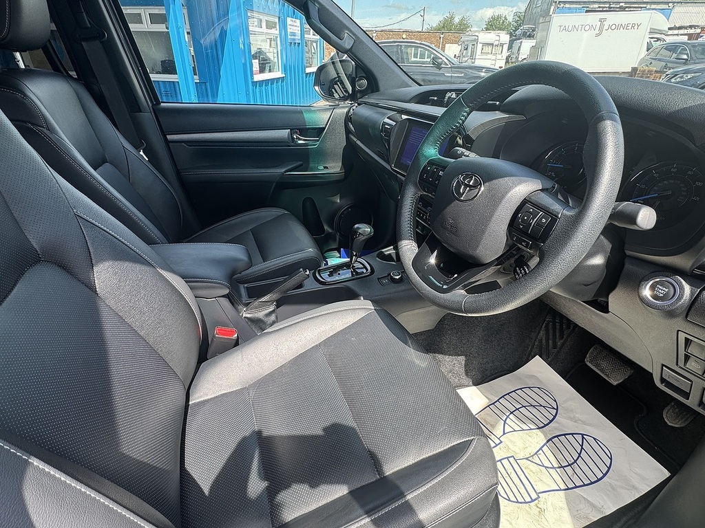 Toyota HILUX D-4d-h Invincible X U15491534 Ulez Grey #2