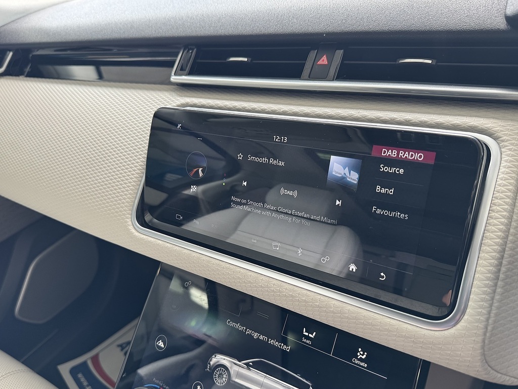 Land Rover Range Rover Velar 3.0 D300 R-dynamic Hse Grey #16
