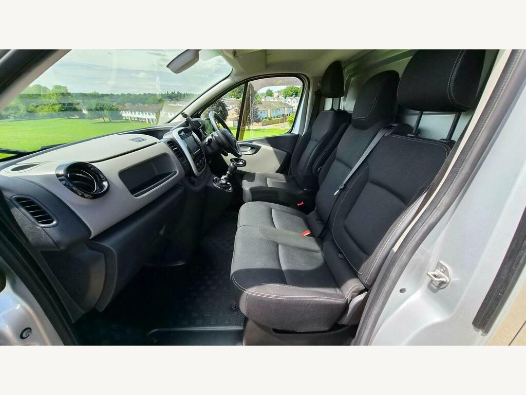 Renault Trafic Renault Trafic Sl27 Dci 120 Business Van White #14