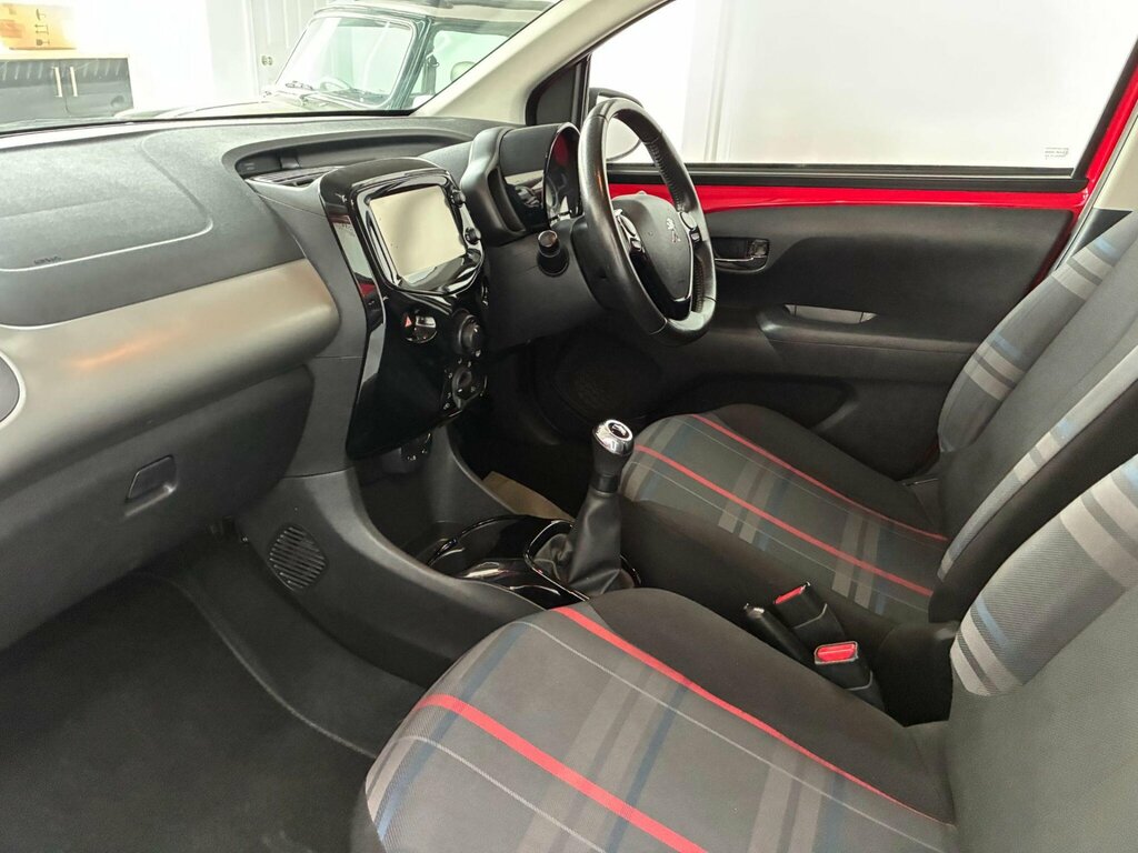 Peugeot 108 1.2 Puretech Allure Euro 6 Red #3