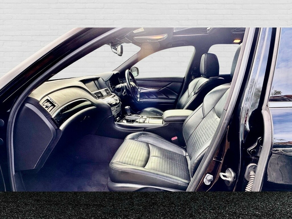 Infiniti Q70 Sport Tech D Grey #16