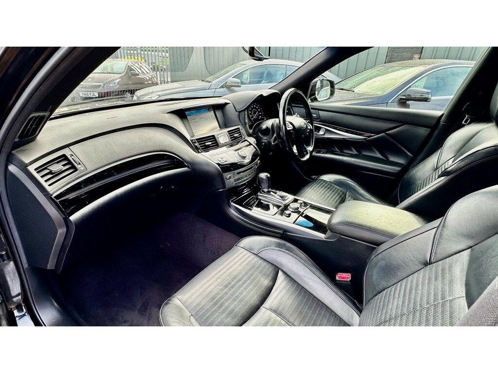 Infiniti Q70 Sport Tech D Grey #8