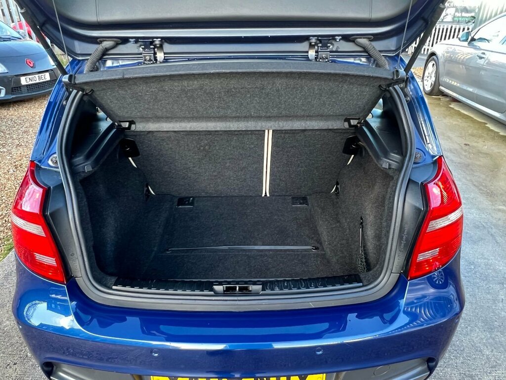 BMW 1 Series 118D Se Silver #31