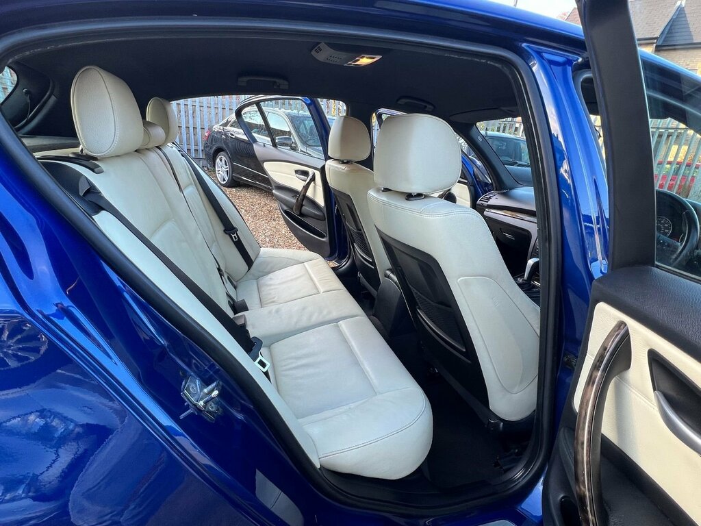 BMW 1 Series 118D Se Silver #38