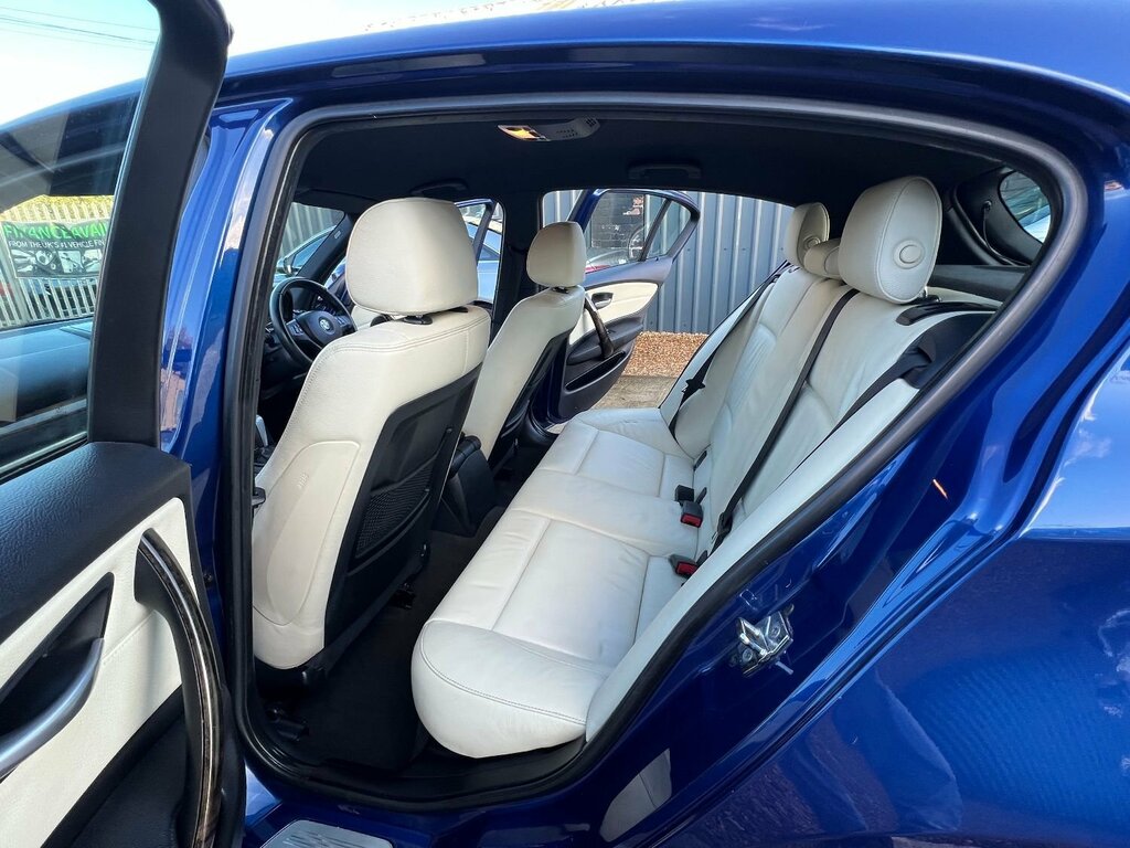 BMW 1 Series 118D Se Silver #8