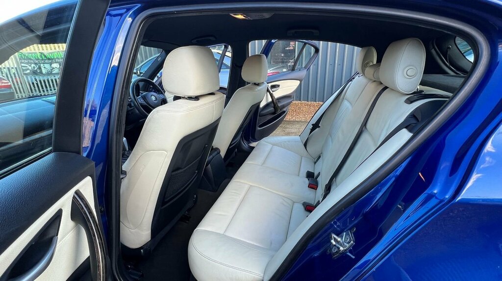 BMW 1 Series 118D Se Silver #159