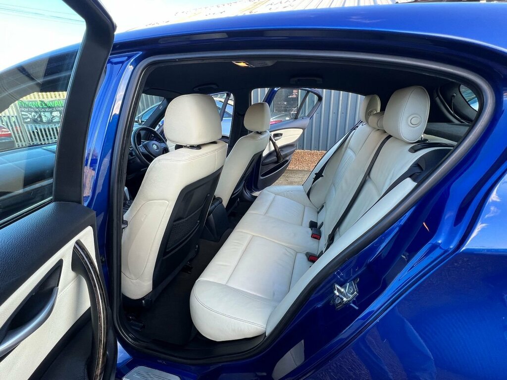 BMW 1 Series 118D Se Silver #35
