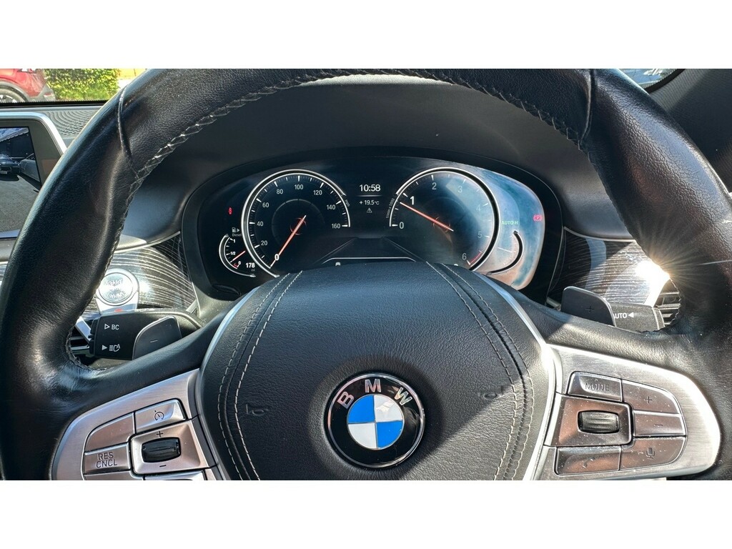 BMW 7 Series 730D Grey #9