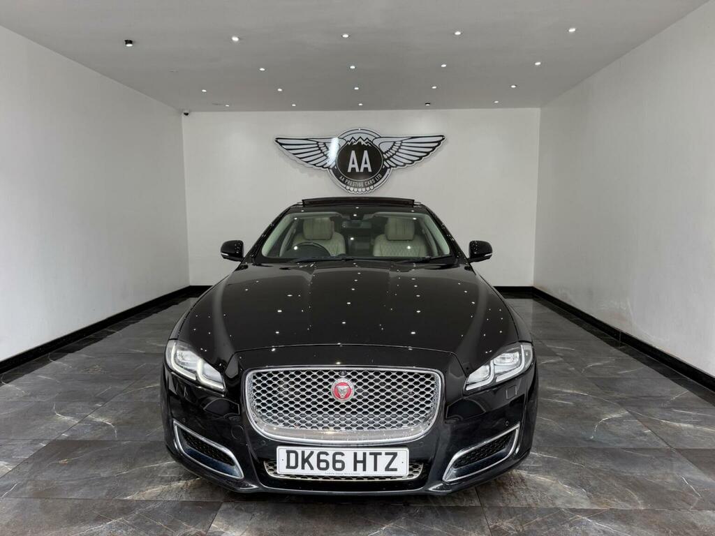 Jaguar XJ Saloon 3.0D V6 Euro 6 Ss DK66HTZ Black #2