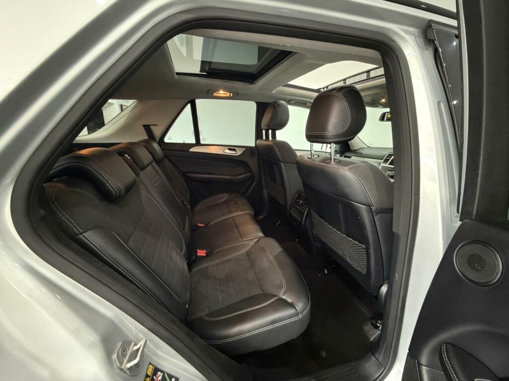 Mercedes-Benz M Class  White #21