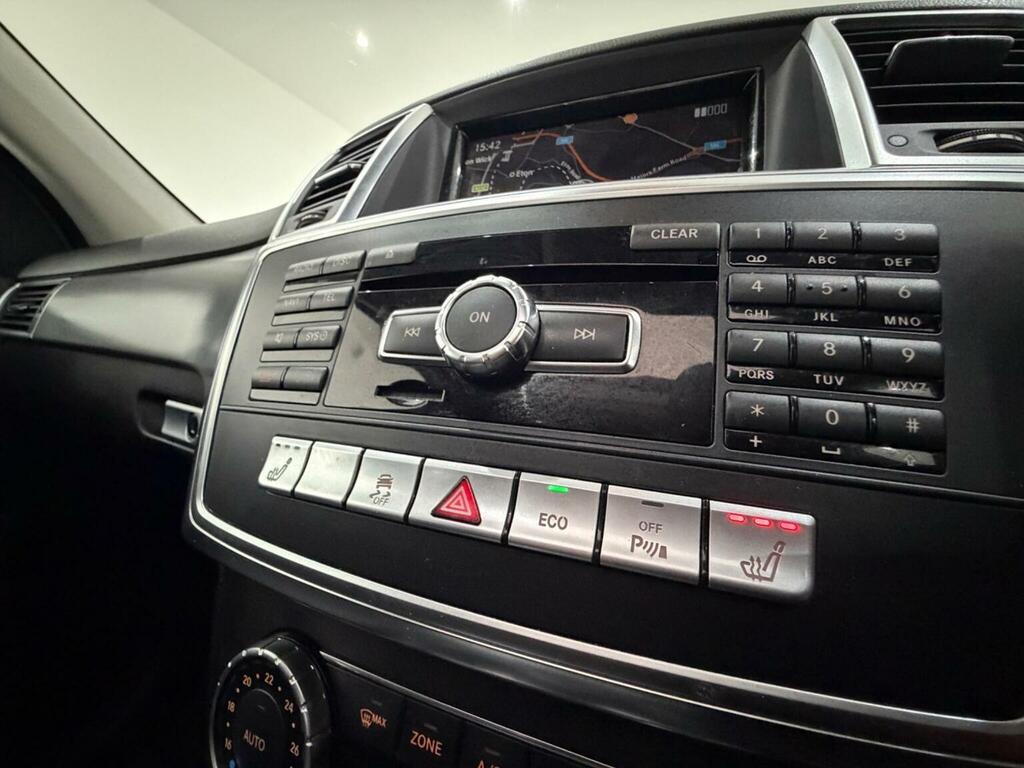 Mercedes-Benz M Class  White #13