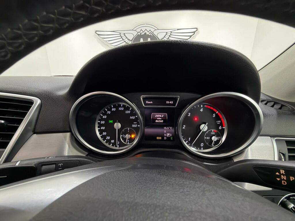 Mercedes-Benz M Class  White #36