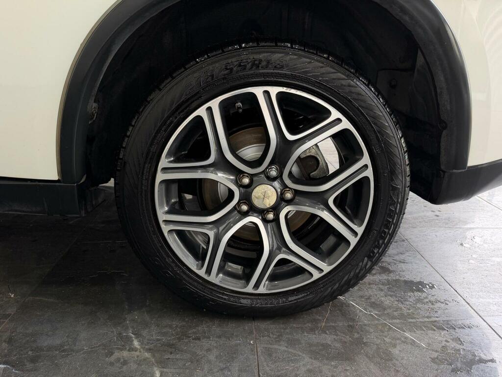Mitsubishi Outlander Estate White #23