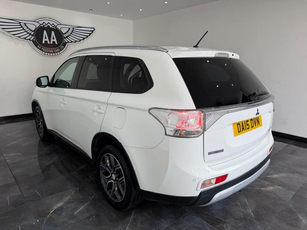 Mitsubishi Outlander 2.2 Di-d Gx3 4Wd Euro 5 Ss White #4