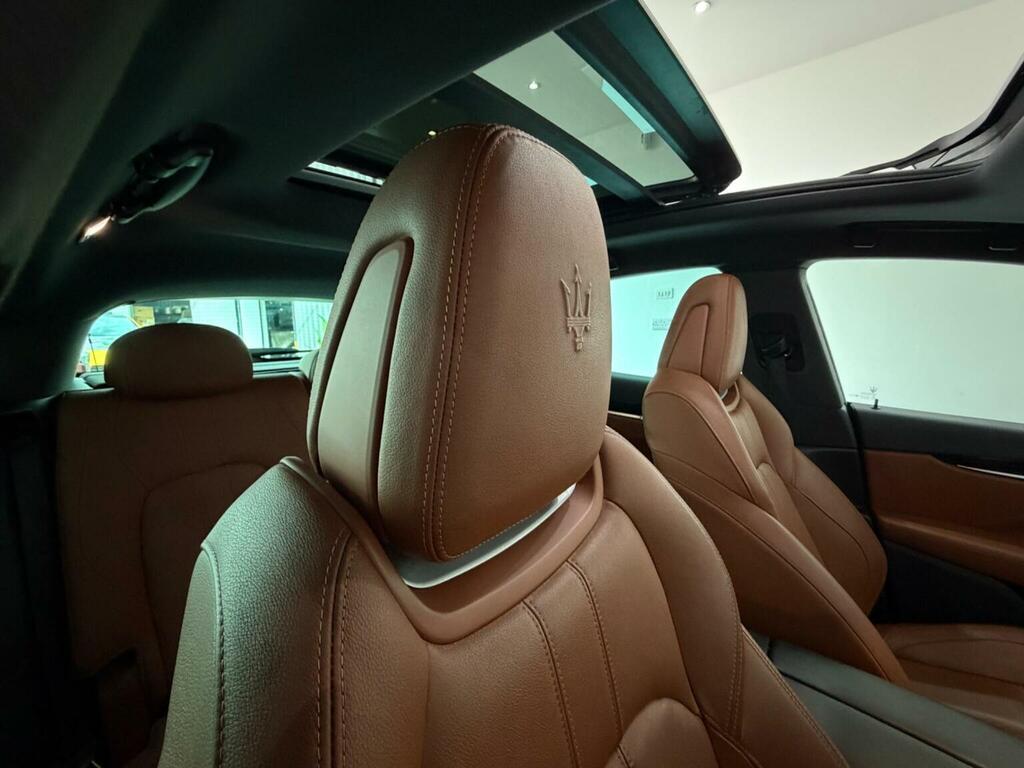 Maserati Levante S Black #51