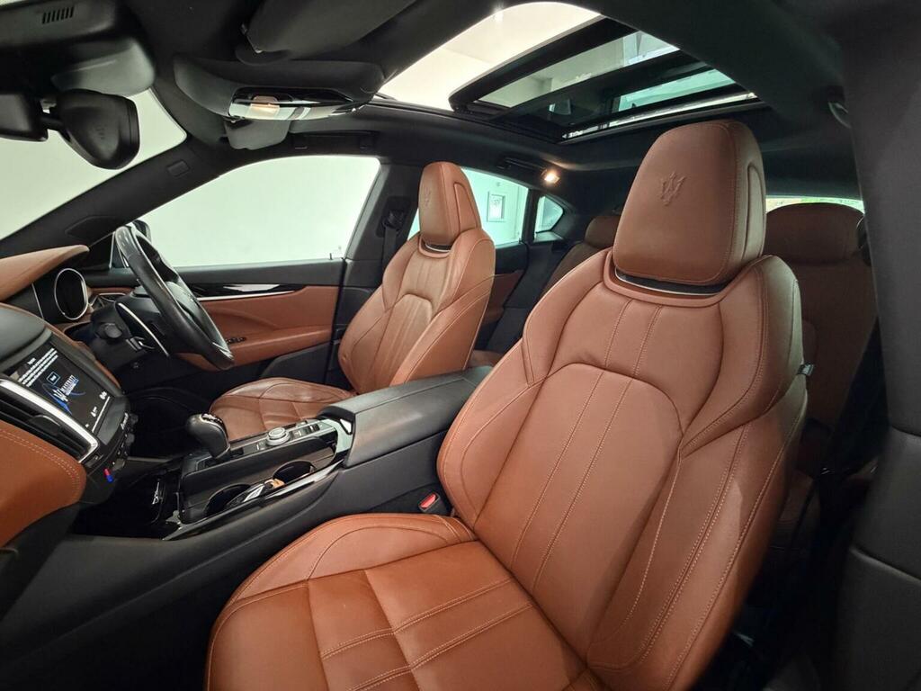 Maserati Levante S Black #47