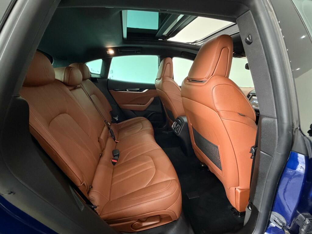 Maserati Levante S Black #20