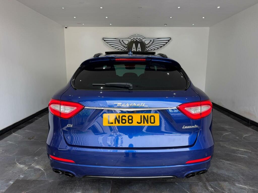 Maserati Levante S Black #9