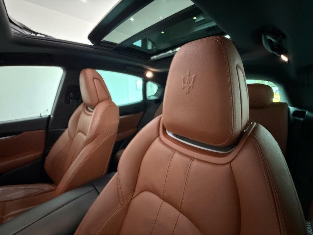Maserati Levante S Black #46