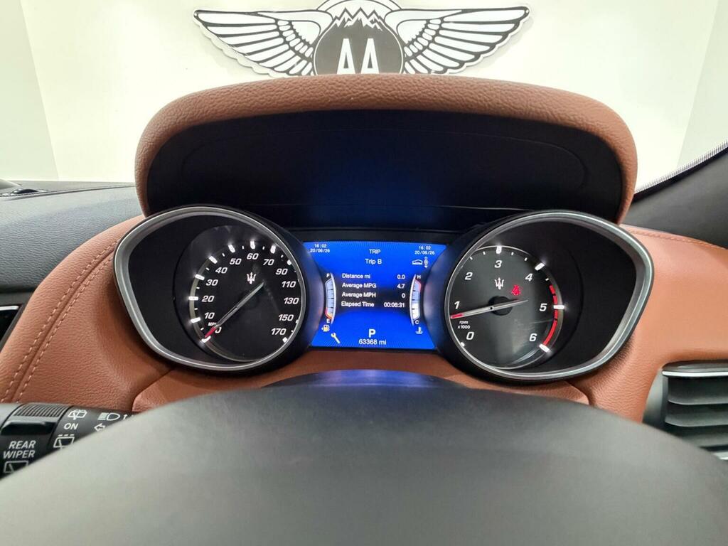 Maserati Levante S Black #45