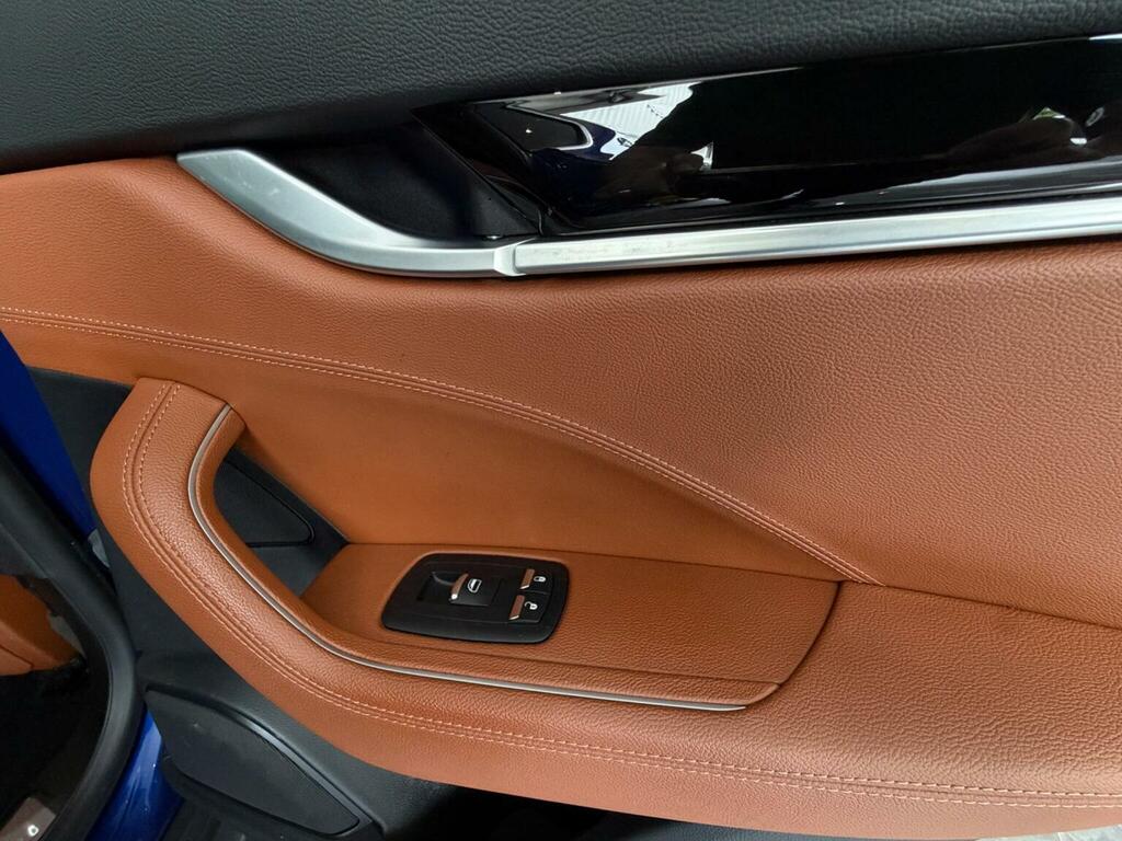 Maserati Levante S Black #53
