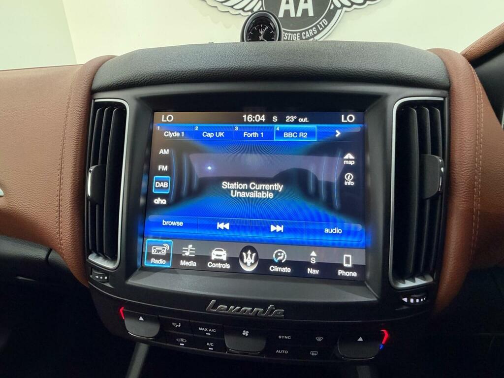 Maserati Levante S Black #39