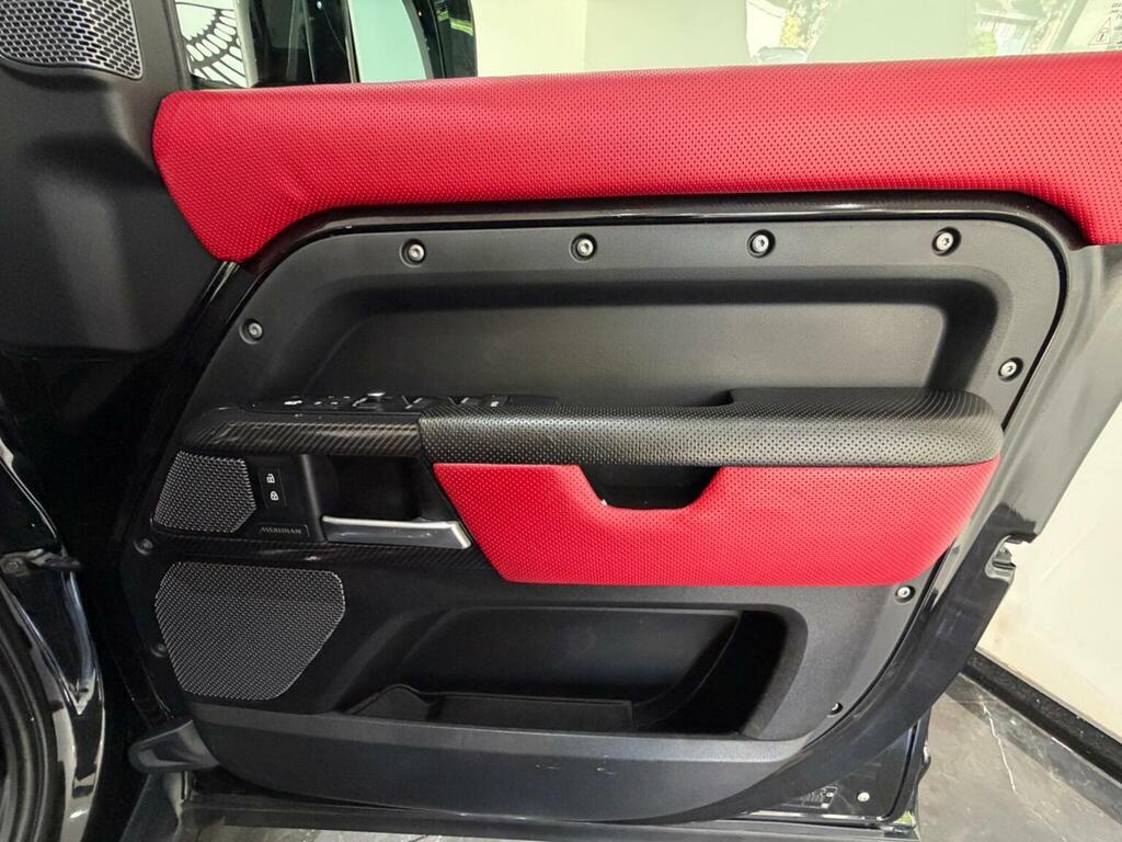 Land Rover Defender 110 3.0 D300 X-dynamic Hse 110 Grey #27