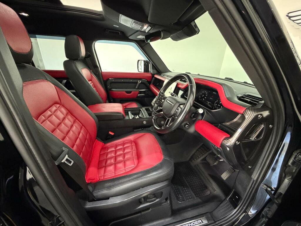 Land Rover Defender 110 3.0 D300 X-dynamic Hse 110 Grey #16