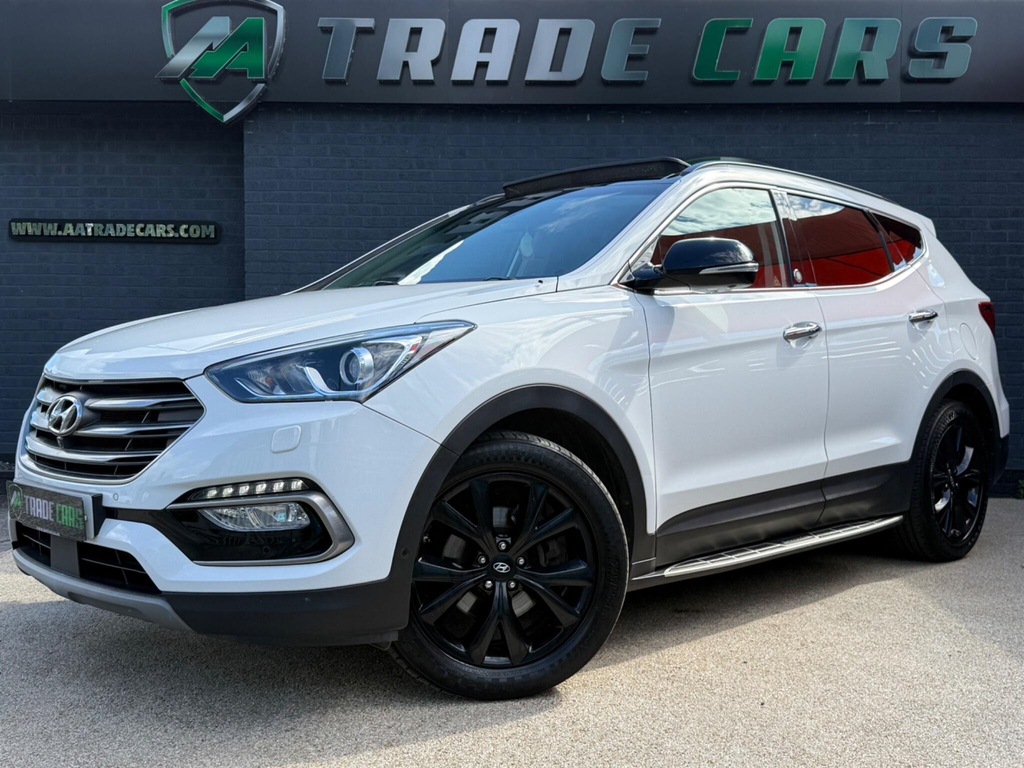 Hyundai Santa Fe Suv White #3