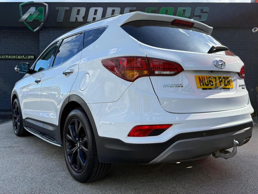 Hyundai Santa Fe Suv White #5