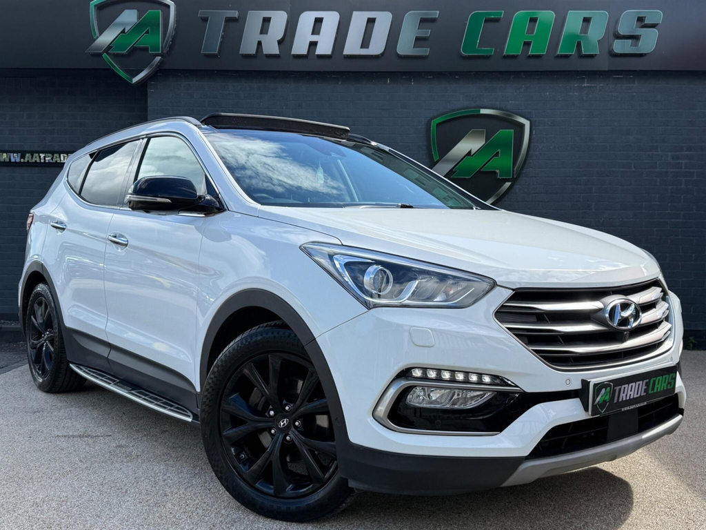 Hyundai Santa Fe Suv White