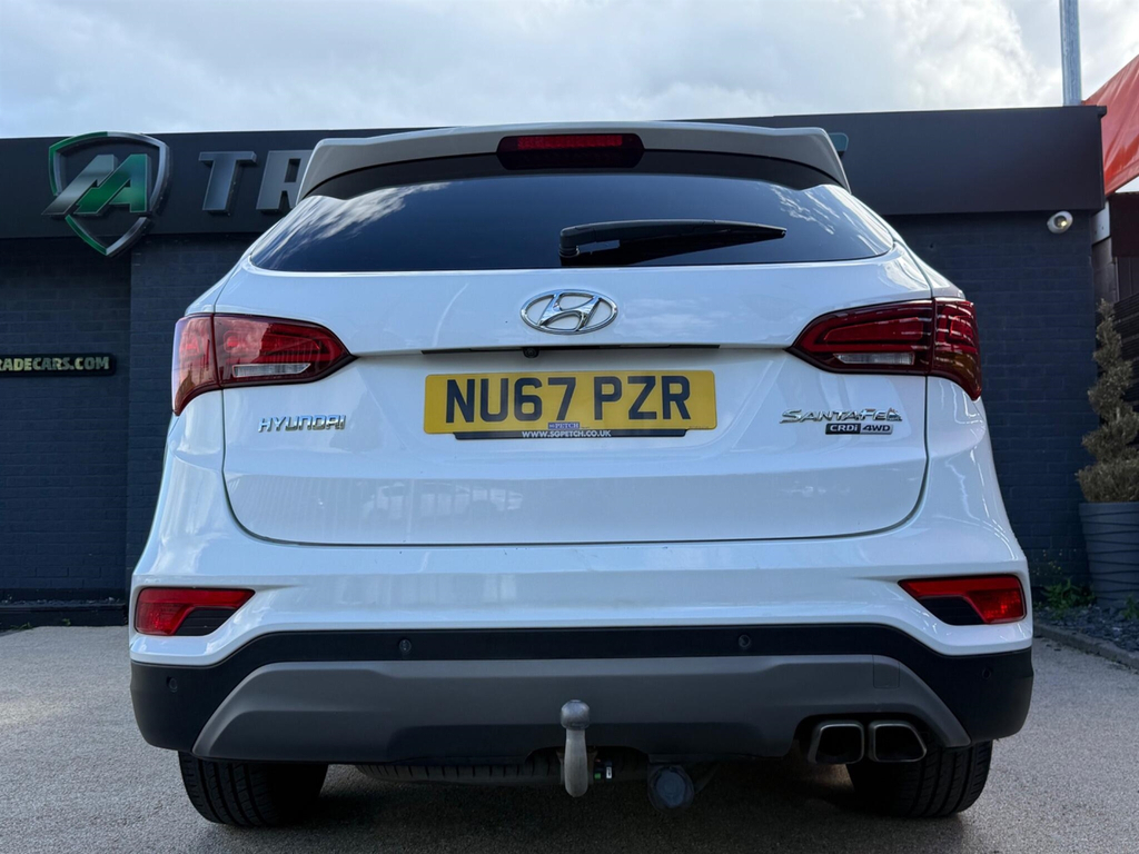 Hyundai Santa Fe Suv White #6