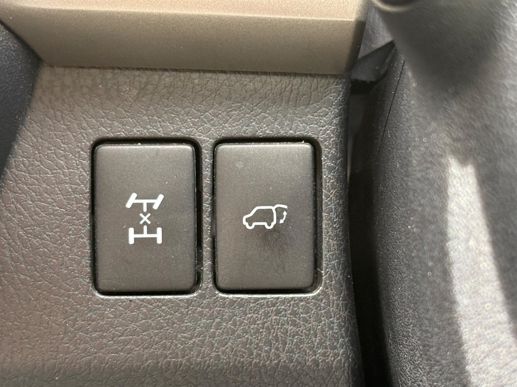 Toyota Rav 4 2.2 D-cat Invincible Beige #42